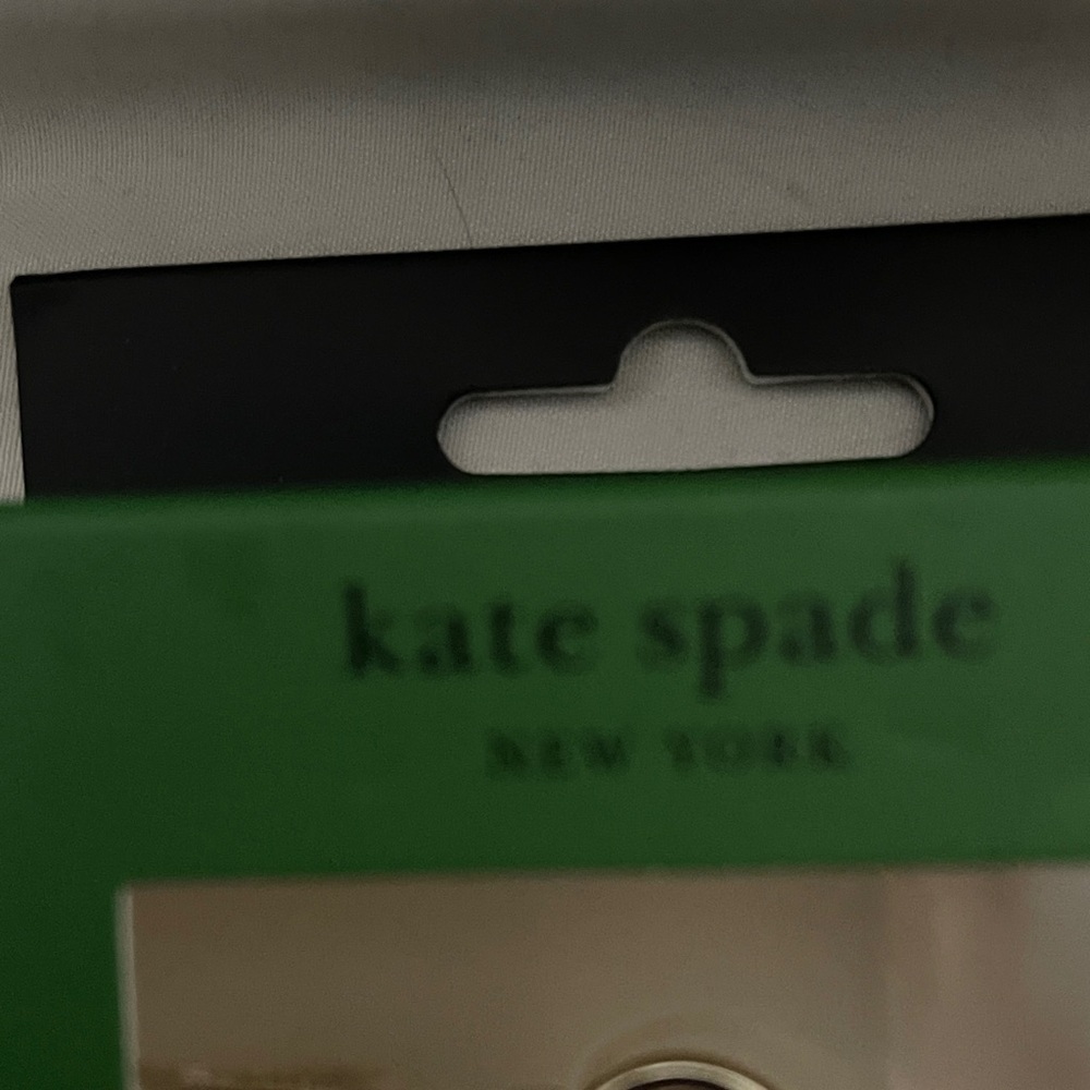 Kate Spade Leopard AirTag Case by Kate Spade New in Box - Picture 2 of 5